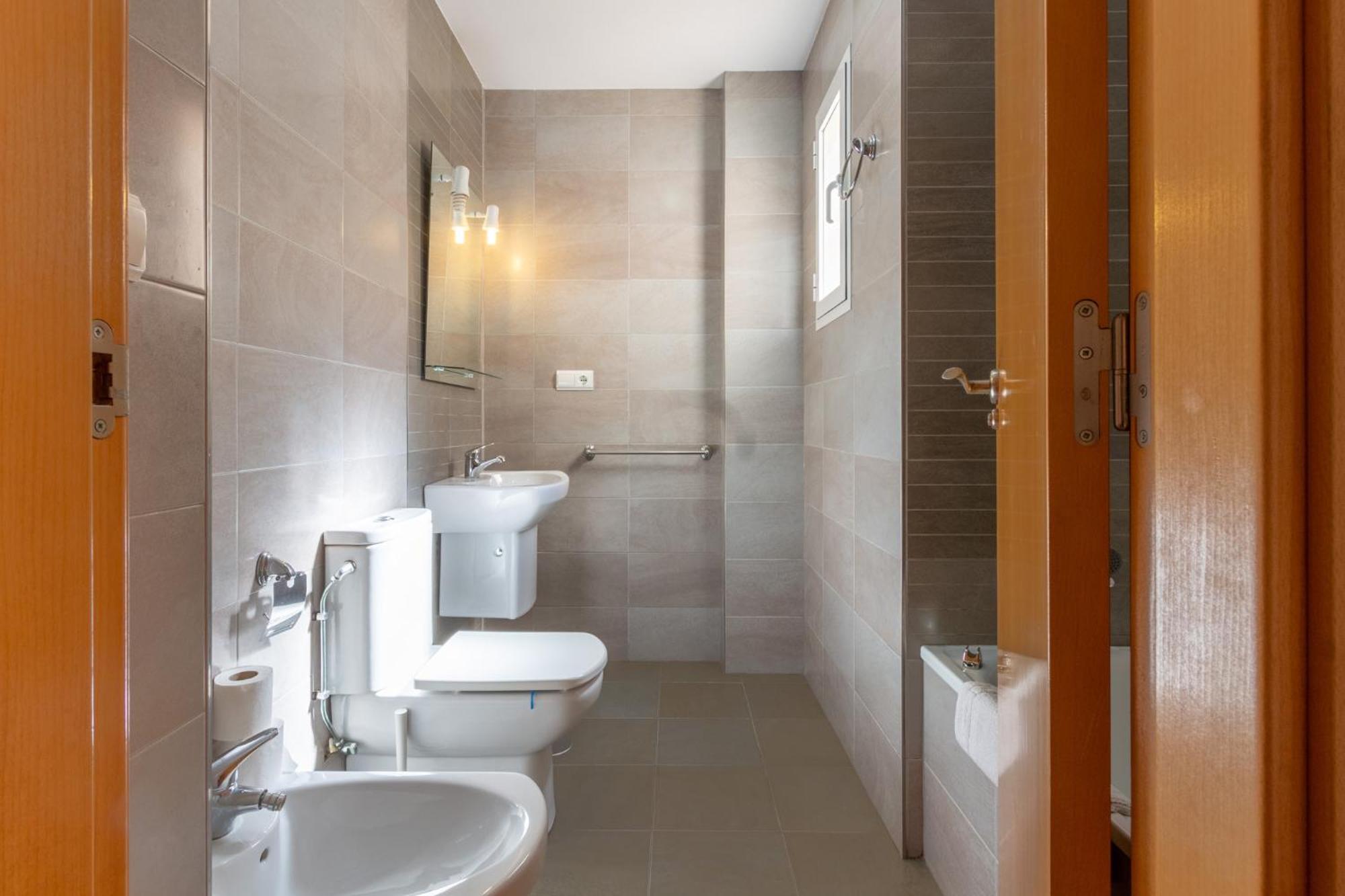 Apartamento Cerca Del Mar Y Aeropuerto Alicante Eksteriør bilde